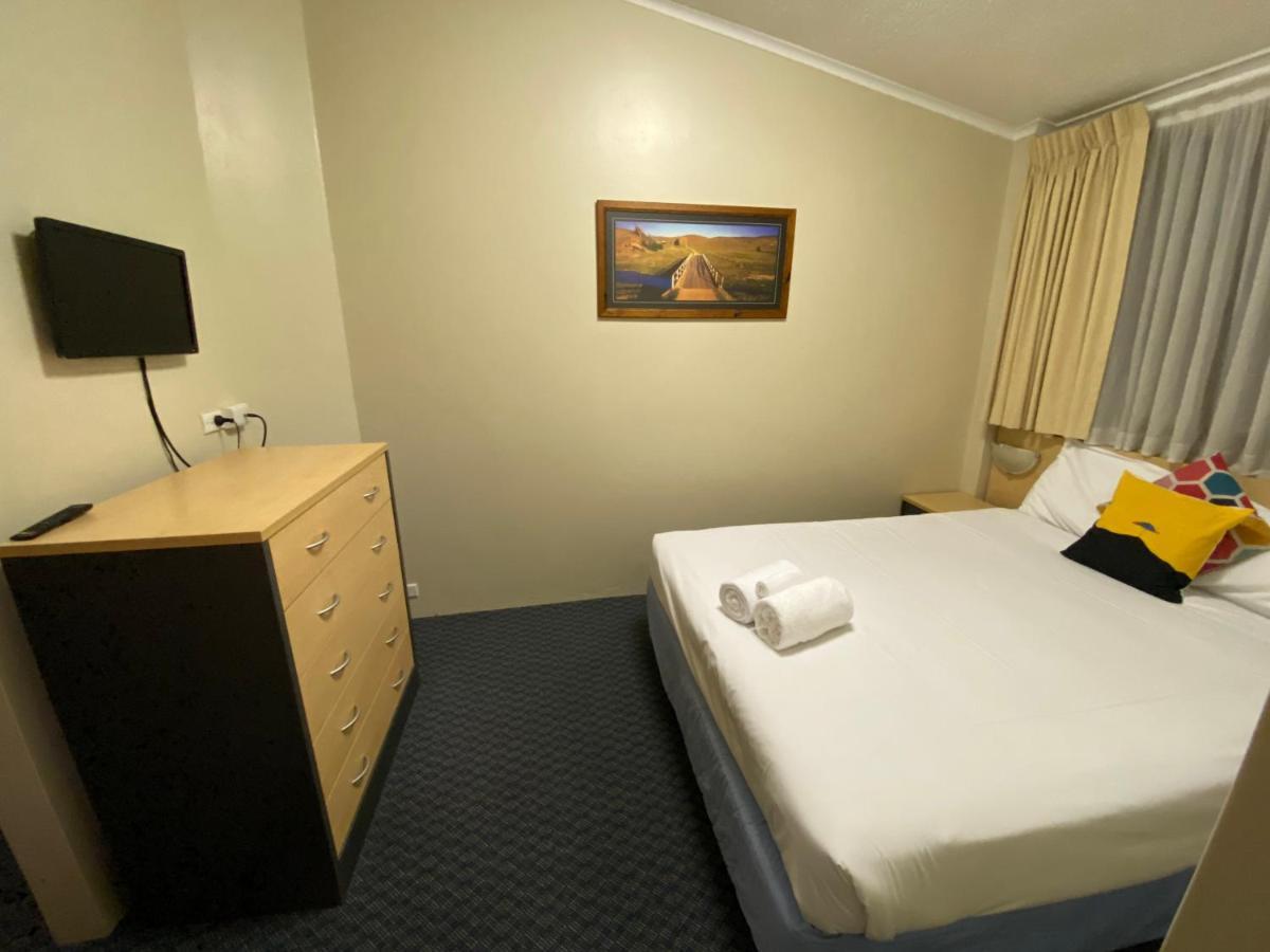 Taree Motor Inn Bagian luar foto