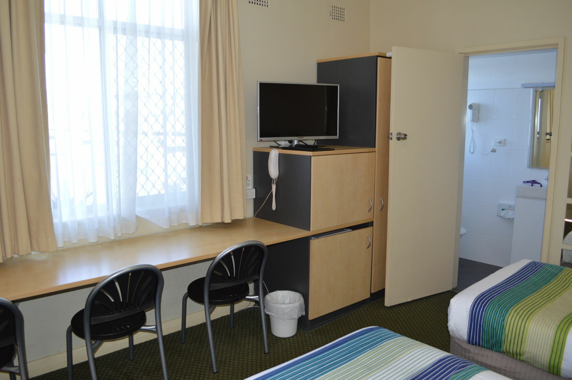 Taree Motor Inn Bagian luar foto