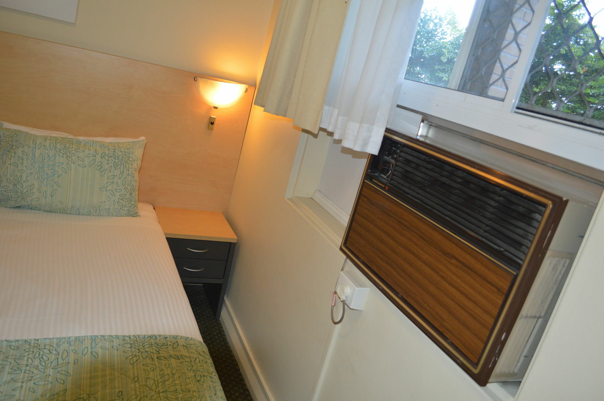 Taree Motor Inn Bagian luar foto